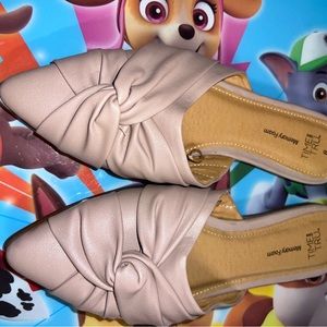 Women’s pointed toe mules